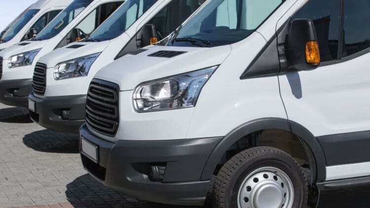 Long-term rental of minibuses with buy-back option in Europe