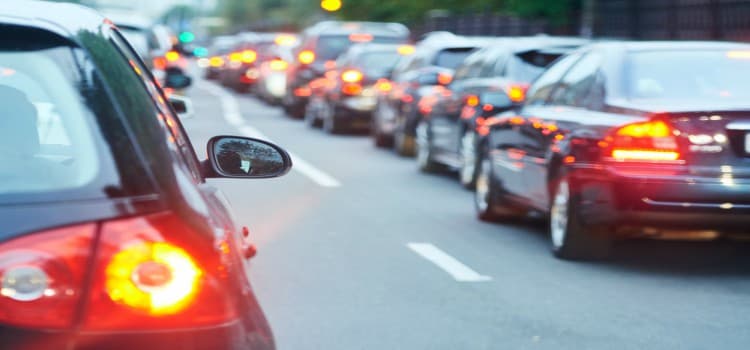 red brake lights in traffic