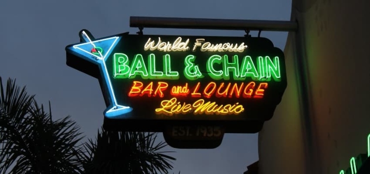 Ball and Chain Bar and Lounge neon sign