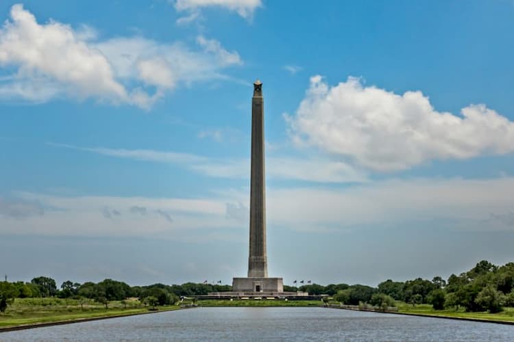 Image of San Jacinto monument