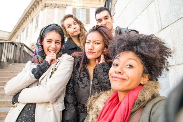 Students on college tour