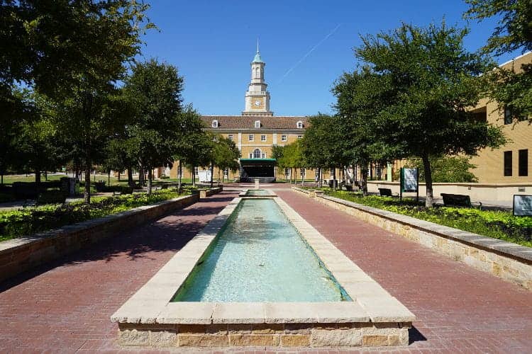 University of North Texas fountain