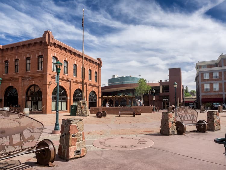 Flagstaff main square with pueblo house in Arizona