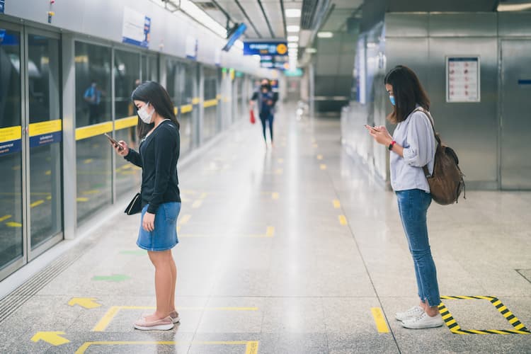 Women waiting for subway