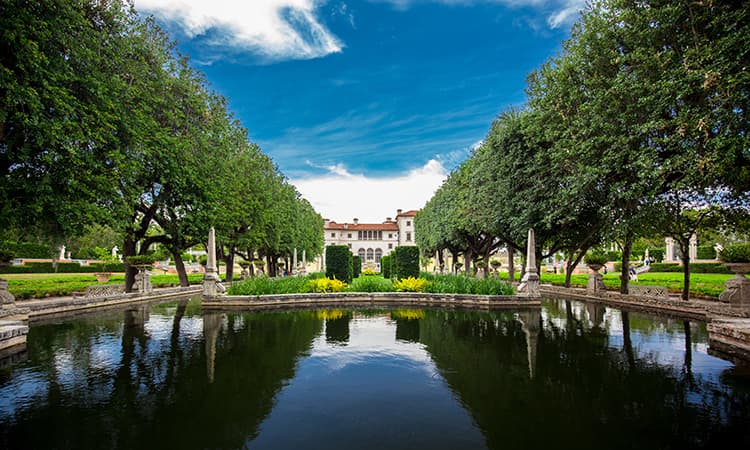 the pond at Vizcaya Museum and Gardens