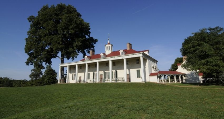 Mount Vernon estate and George Washington's mansion