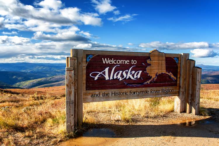 Alaska Charter Bus Rentals- GOGO Charters