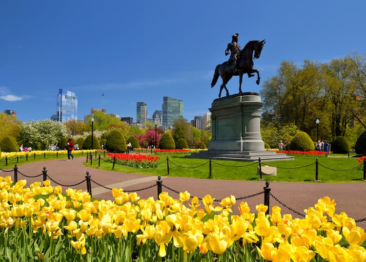 Washington statue in Boston Public Garden