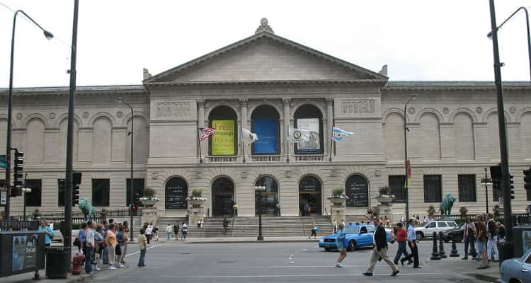 Michigan avenue entrance to the art institute of chicago 