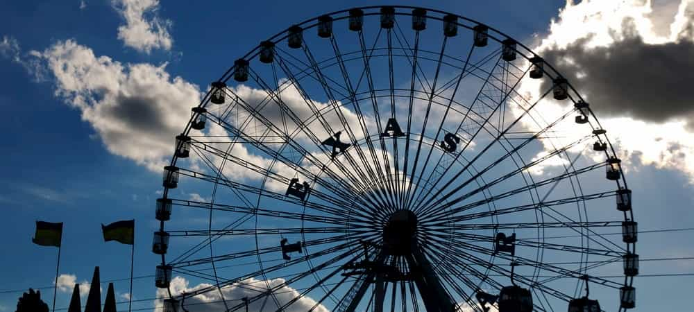 ferris wheel at the texas state fair in dallas