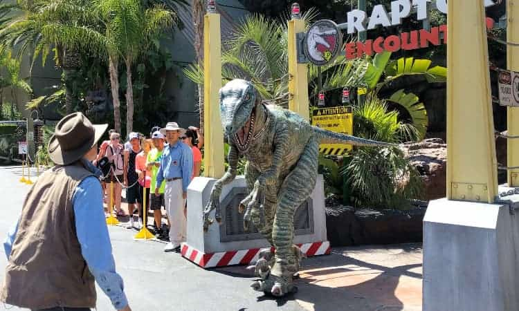 jurassic world raptor encounter at universal studios 