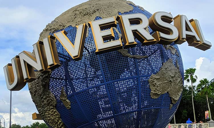 the entrance globe sculpture at Universal Orlando