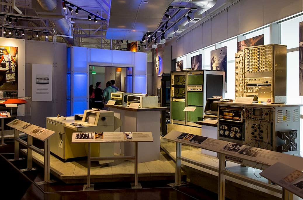 artifacts and old computers in an exhibits at the computer history museum